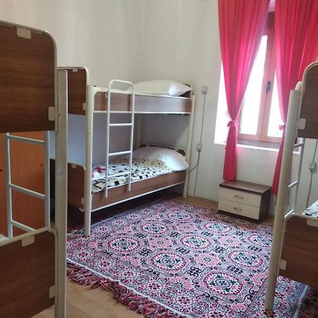 My Hostel In 베라트 외부 사진