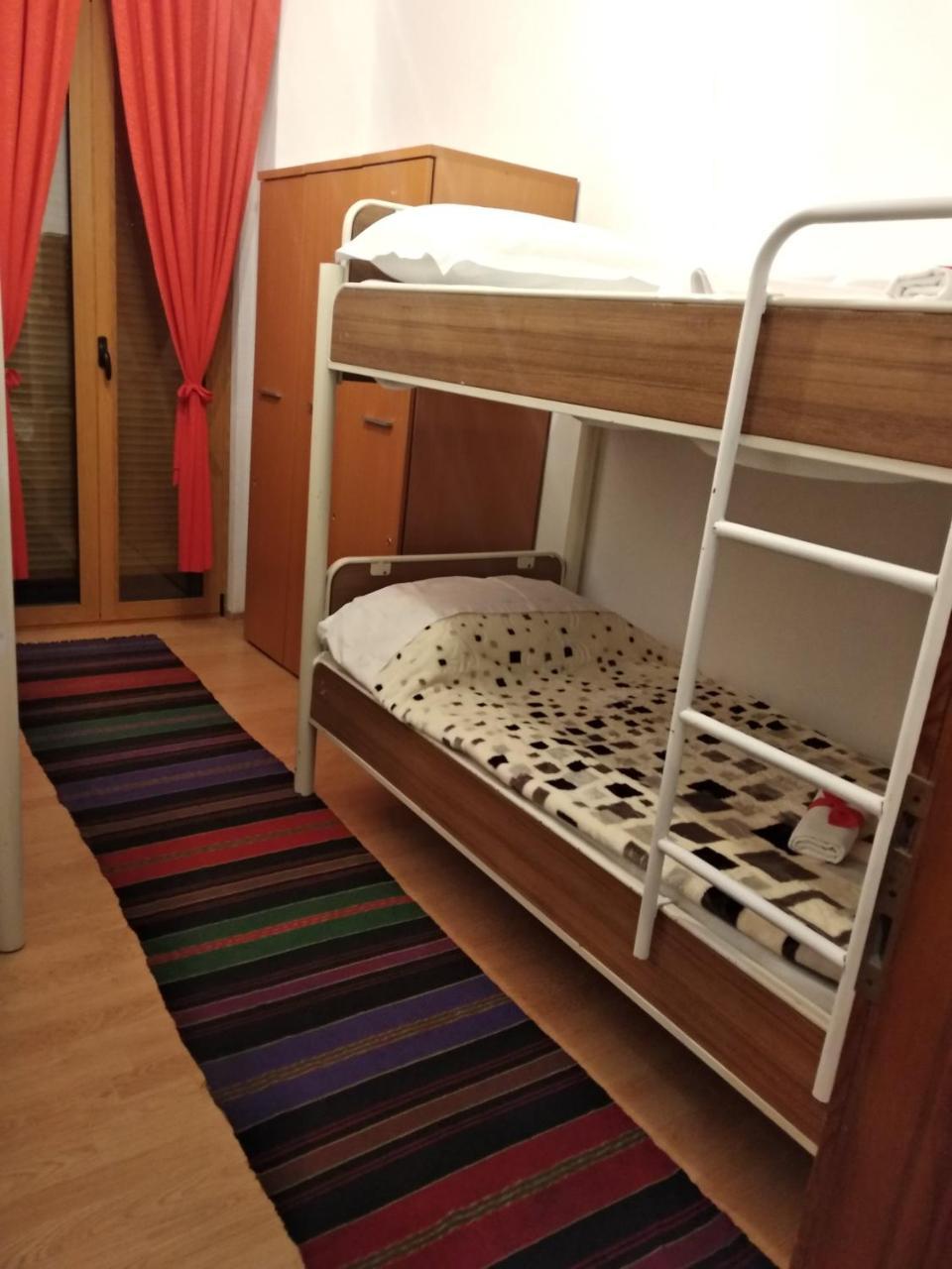 My Hostel In 베라트 외부 사진